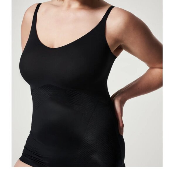 NWT SPANX SPANXshape Invisible Cami in Very Black Size Medium - Picture 1 of 4